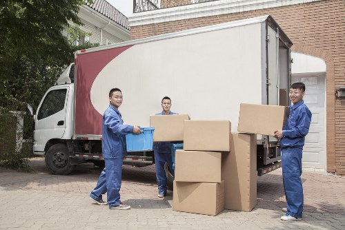 Removal vehicle for flexible local moving jobs around Enfield