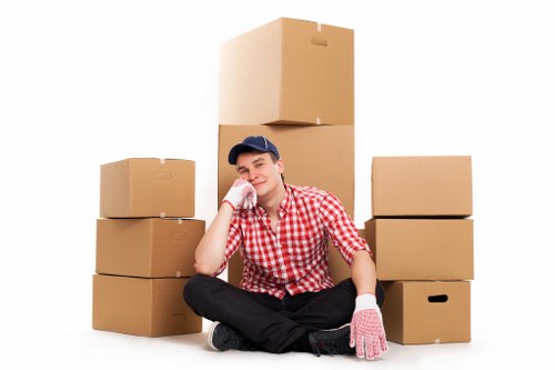 Local packing and boxes service for Enfield customers